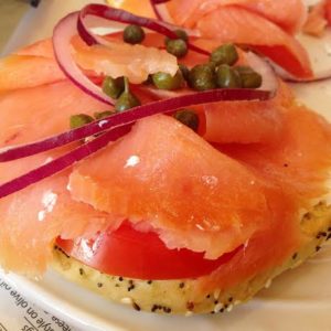 Salmon Bagel, Caffe Caldo